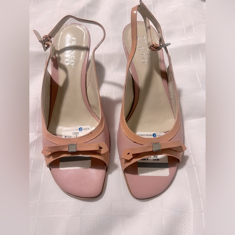 Franco Sarto Size 7 Dusty Pink Sling Back 1.5” heel